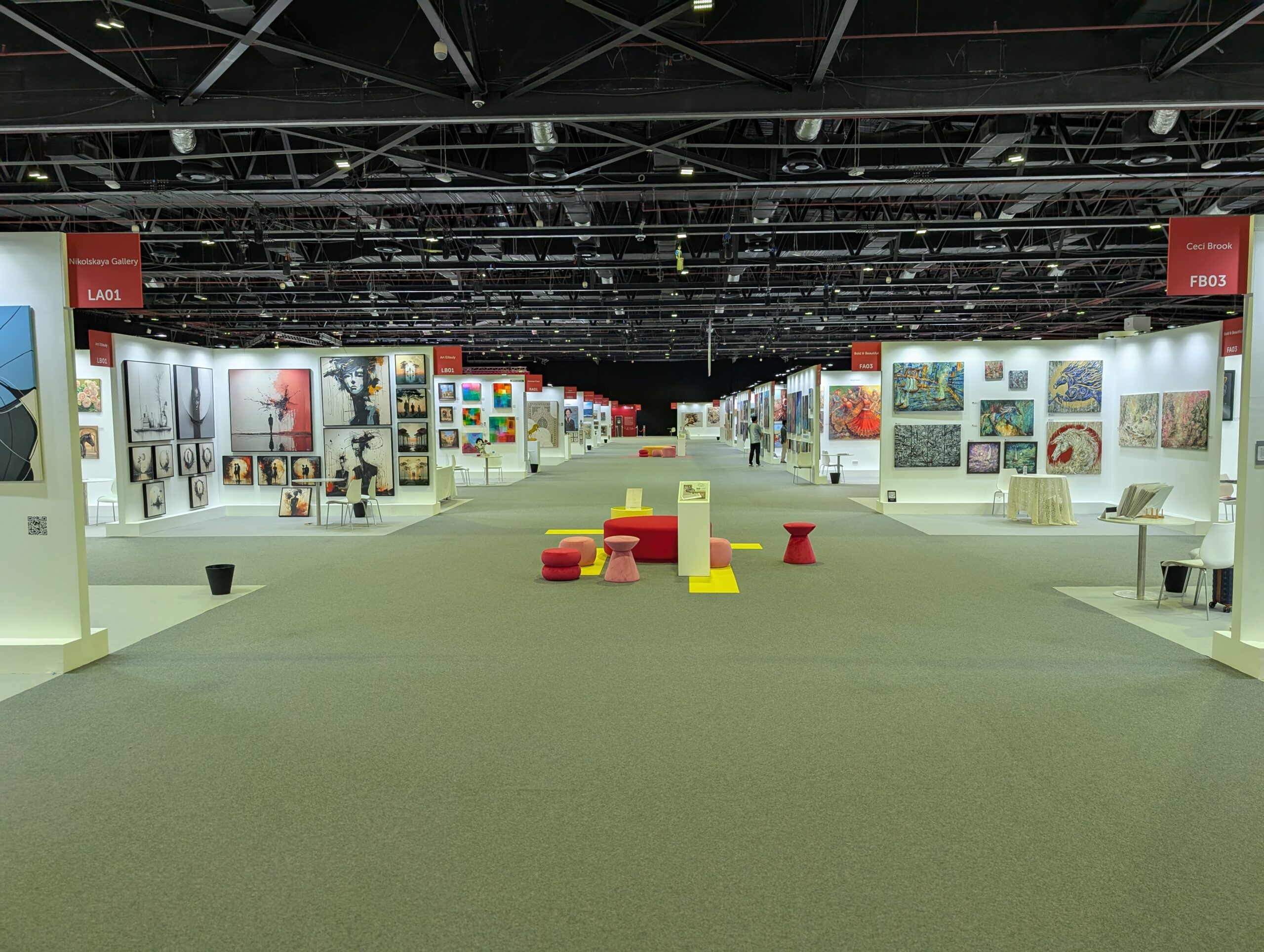 WorldArtDubai2026 scan.art THe Art FAir Guy